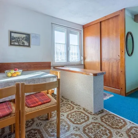 In Mit Meerblick- Naehe Sandstrand By Interhome Crikvenica