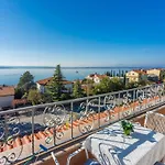 Apartment In Mit Meerblick- Naehe Sandstrand By Interhome *