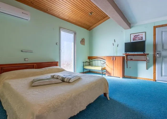 In Crikvenica Mit Meerblick- Naehe Sandstrand By Interhome